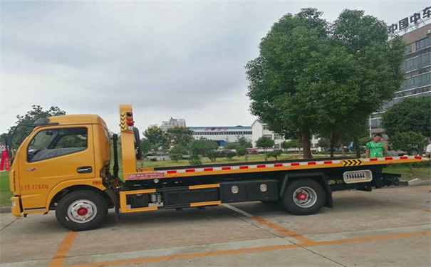 巴中定远24小时拖车救援电话号码，定远道路救援公司怎么收费的